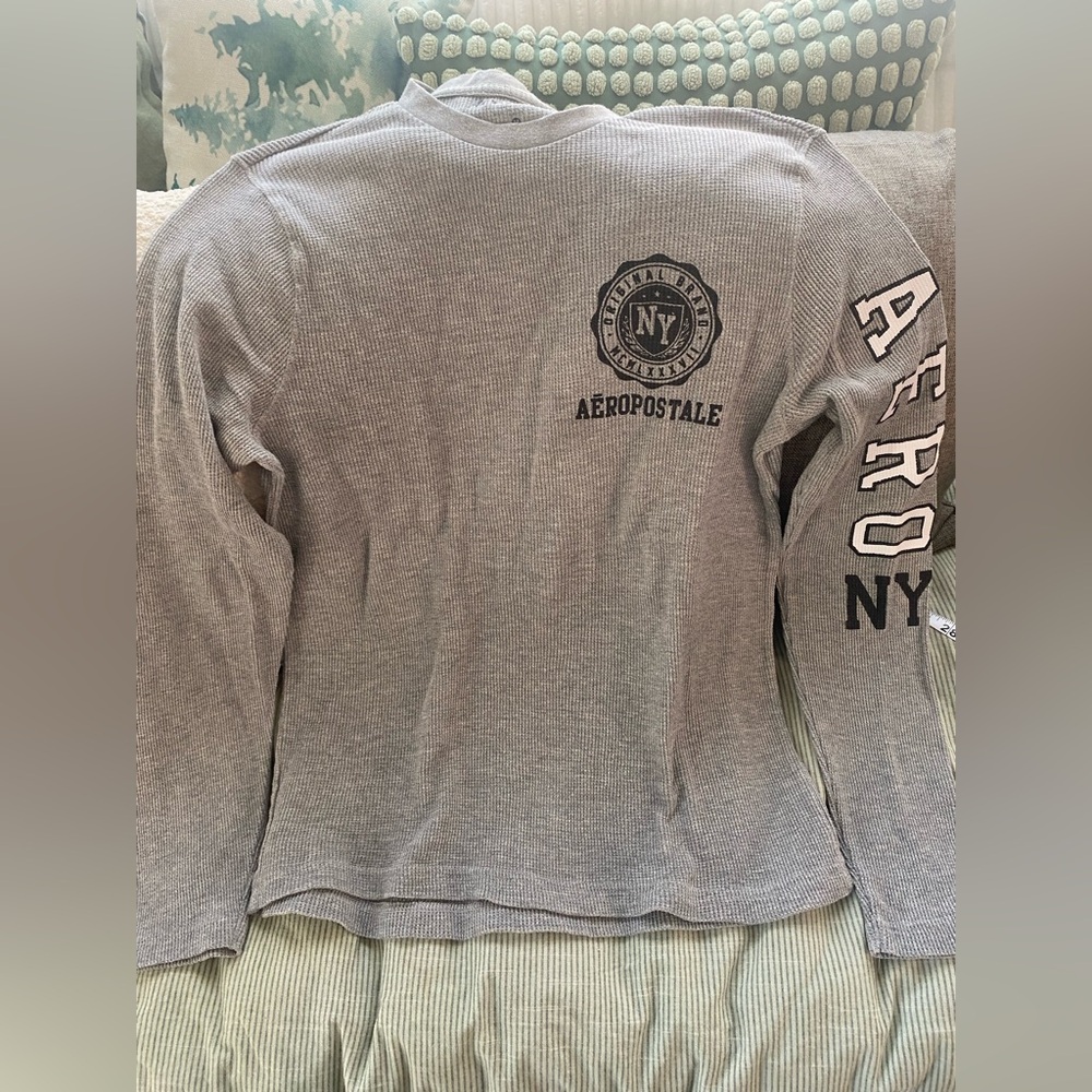 Aeropostale Heather Gray Logo Shirt, Size M